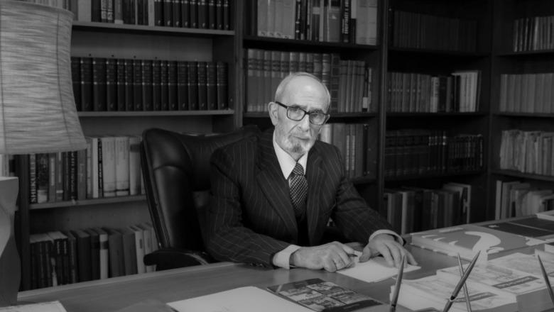 Ndërron jetë Rexhep Qosja: ikona e mendimit shqiptar shuhet në moshën 89-vjeçare
