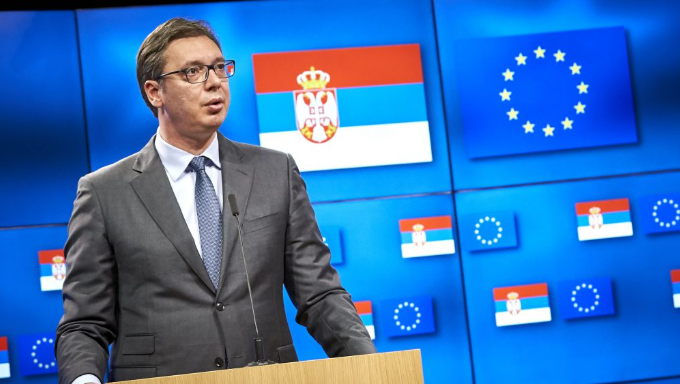 Bashkëpunimi ushtarak Kosovë-Shqipëri-Kroaci, Vuçiq nën hijen e fantazmës së rrethimit